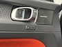 Volvo XC40 2.0 T5 AWD R-Design Intro Edition / Trekhaak / Panoramadak / 360Camera / Standverwarming / Leder / Harman Kardon / Navigatie / Stuurverwarming / ACC / Dodehoek / DAB