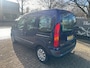 Renault Kangoo 1.6-16V Privilège airco, elec pakket , trekhaak , nwe apk , nwe banden zeer nette perfect rijdende auto