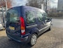 Renault Kangoo 1.6-16V Privilège airco, elec pakket , trekhaak , nwe apk , nwe banden zeer nette perfect rijdende auto