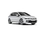 Volkswagen Golf Life Edition eHybrid | 'App-Connect' draadloze smartphone integratie | Achterbank in ongelijke delen neerklapbaar incl. middenarmsteun en doorlaadmogelijkheid | Afstandscontrolesysteem (Front Assist)