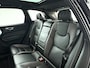 Volvo XC60 B4 Diesel AWD R-Design | Panoramadak | Parkeercamera | Harman Kardon | Stoel- en Stuuverwarming