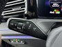 Volkswagen Tiguan 1.5 eHybrid R-Line Edition 204 PK | Panorama dak | Trekhaak zwenkbaar | Stoel/stuurverwarming | Black pakket | Camera | Parkeersensoren | Electrische klep | 20 Inch Velgen | massage stoelen | Dode hoek detectie |