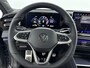 Volkswagen Tiguan 1.5 eHybrid R-Line Edition 204 PK | Panorama dak | Trekhaak zwenkbaar | Stoel/stuurverwarming | Black pakket | Camera | Parkeersensoren | Electrische klep | 20 Inch Velgen | massage stoelen | Dode hoek detectie |