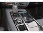 Volvo V60 T6 Recharge AWD Plus Dark - IntelliSafe Assist & Surround - 360º Camera - Harman/Kardon audio - Adaptieve LED koplampen - Verwarmde voorstoelen, stuur & achterbank - Parkeersensoren voor & achter - Elektr. bedienb. voorstoelen met geheugen - Extra getint glas - Elektr. inklapbare trekhaak - 18' LMV
