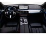 BMW 5-Serie Touring 530e HIGH EXECUTIVE PANO | LEDER | CAMERA | CARPLAY | STOELVERW | ELEK KLEP | FULL LED | LMV 18''