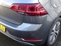 Volkswagen E-Golf E-DITION Automatische airco, navigatie, lederen bekleding, parkeersensoren voor en achter, licht metalen velgen, enz.