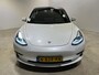 Tesla Model 3 Standard RWD Plus 60 kWh Verwacht | Navigatiesysteem | LM Velgen 18" | Panoramadak | Voorstoelen Verwarmd | Cruise Control | Airco |