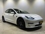 Tesla Model 3 Standard RWD Plus 60 kWh Verwacht | Navigatiesysteem | LM Velgen 18" | Panoramadak | Voorstoelen Verwarmd | Cruise Control | Airco |