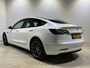 Tesla Model 3 Standard RWD Plus 60 kWh Verwacht | Navigatiesysteem | LM Velgen 18" | Panoramadak | Voorstoelen Verwarmd | Cruise Control | Airco |