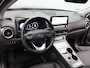 Hyundai Kona Electric EV Premium 64 kWh | Achteruitrijcamera | Stoelverkoeling | Sensoren | Head Up Dislay | Adaptieve Cruise
