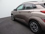 Hyundai Kona Electric EV Premium 64 kWh | Achteruitrijcamera | Stoelverkoeling | Sensoren | Head Up Dislay | Adaptieve Cruise