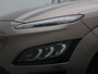Hyundai Kona Electric EV Premium 64 kWh | Achteruitrijcamera | Stoelverkoeling | Sensoren | Head Up Dislay | Adaptieve Cruise