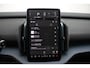 Volvo EX30 Single Motor Extended Range Europa 69 kWh Verwarmde voorstoelen en stuurwiel | Elektrisch verstelbare voorstoelen | Warmtepomp | Premium audio by Harman Kardon | Apple Carplay en Android Auto | Extra getint glas achter