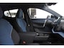 Volvo EX30 Single Motor Extended Range Europa 69 kWh Verwarmde voorstoelen en stuurwiel | Elektrisch verstelbare voorstoelen | Warmtepomp | Premium audio by Harman Kardon | Apple Carplay en Android Auto | Extra getint glas achter