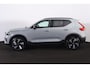 Volvo XC40 Extended Range Plus 82 kWh - IntelliSafe Assist & Surround - 360º Camera - Harman/Kardon audio - Verwarmde voorstoelen, stuur & achterbank - Parkeersensoren voor & achter - Elektr. bedienb. bestuurdersstoel met geheugen - Wollen bekleding - Draadloze tel. lader - Warmtepomp - Extra getint glas - Elektr. inklapbare trekhaak - 19' LMV