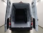 Mercedes-Benz Sprinter 315 | Aut. | L2 H2 | RWD | PRO | 3500 KG. AHW | Airco | Cruise Control | 3500 KG. AHW | Carplay / Android Auto | Dodehoekassistent | Lane-Assist | Multifunctioneel Stuurwiel | 2-zits |