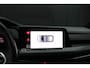 Volkswagen Golf 1.5 eTSI R-LINE | PDC | NAVI | APPLE CARPLAY | STOEL/STUURVERW. |