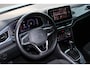 Volkswagen T-Roc 1.5 TSI 150pk Style DSG Automaat / Panorama dak / Navigatie / LM 17 inch / APP / LED Plus / Park Assist / Camera