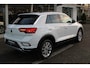 Volkswagen T-Roc 1.5 TSI 150pk Style DSG Automaat / Panorama dak / Navigatie / LM 17 inch / APP / LED Plus / Park Assist / Camera