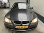 BMW 3-Serie 318i High Executive Rookt beetje Export