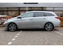 Toyota Auris Touring Sports 1.8 Hybrid Dynamic Ultimate | Rijklaar | PDC | Navi | Trekhaak | Keyless | Camera | Cruise | Stoelverwarming | DAB+