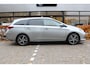 Toyota Auris Touring Sports 1.8 Hybrid Dynamic Ultimate | Rijklaar | PDC | Navi | Trekhaak | Keyless | Camera | Cruise | Stoelverwarming | DAB+