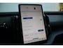 Volvo EX30 Single Motor Extended Range Europa 69 kWh Verwarmde voorstoelen en stuurwiel | Elektrisch verstelbare voorstoelen | Warmtepomp | Premium audio by Harman Kardon | Apple Carplay en Android Auto | Extra getint glas achter