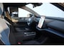 Volvo EX30 Single Motor Extended Range Europa 69 kWh Verwarmde voorstoelen en stuurwiel | Elektrisch verstelbare voorstoelen | Warmtepomp | Premium audio by Harman Kardon | Apple Carplay en Android Auto | Extra getint glas achter