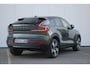 Volvo EC40 Single Motor Extended Range Ultra 82 kWh | Elektrisch bedienbare bestuurdersstoel met geheugen | Verwarmbare voorstoelen + Stuurwiel | Park Assist voor + achter | 360-Camera | Premium Audio by Harman Kardon | Warmtepomp | Adaptieve Cruise Control | Pilot Assist | Glazen panoramisch dak | Extra getint glas achter | Blind Spot Information System | Google Services | 20'' Lichtmetalen wielen |
