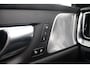 Volvo V60 2.0 T6 Plug-in hybrid AWD Ultra Bright | Bowers & Wilkins audiosysteem | Extra getint glas | 19 inch lichtmetalen velgen | 360 graden camera | Stoel- / stuurwielverwarming |