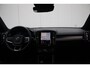 Volvo EX40 Single Motor Extended Range Plus 82 kWh Adaptieve cruise control | Harman Kardon Geluidsinstallatie | Verwarmbare voorstoelen en stuur | 360 graden camera | Pilot assist | Extra getinte ramen achter | Warmtepomp