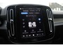 Volvo EX40 Single Motor Extended Range Plus 82 kWh Adaptieve cruise control | Harman Kardon Geluidsinstallatie | Verwarmbare voorstoelen en stuur | 360 graden camera | Pilot assist | Extra getinte ramen achter | Warmtepomp
