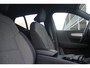 Volvo XC40 B4 Plus Dark | Semi-Elektrische Trekhaak| Verwarmbare Voorstoelen | Verwarmbare Voorruit en stuurwiel | Premium Audio by Harman Kardon | Adaptieve Cruise Control | Park Assist