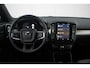 Volvo XC40 B4 Plus Dark | Semi-Elektrische Trekhaak| Verwarmbare Voorstoelen en Stuurwiel | Verwarmbare Voorruit | Premium Audio by Harman Kardon | Adaptieve Cruise Control | Park Assist