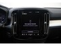Volvo XC40 B4 Plus Dark | Semi-Elektrische Trekhaak| Verwarmbare Voorstoelen | Verwarmbare Voorruit en stuurwiel | Premium Audio by Harman Kardon | Adaptieve Cruise Control | Park Assist