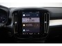 Volvo XC40 B4 Plus Dark | Semi-Elektrische Trekhaak| Verwarmbare Voorstoelen | Verwarmbare Voorruit en stuurwiel | Premium Audio by Harman Kardon | Adaptieve Cruise Control | Park Assist