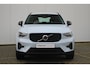 Volvo XC40 B4 Plus Dark | Semi-Elektrische Trekhaak| Verwarmbare Voorstoelen en Stuurwiel | Verwarmbare Voorruit | Premium Audio by Harman Kardon | Adaptieve Cruise Control | Park Assist