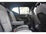 Volvo XC40 B4 Plus Dark | Semi-Elektrische Trekhaak| Verwarmbare Voorstoelen | Verwarmbare Voorruit en stuurwiel | Premium Audio by Harman Kardon | Adaptieve Cruise Control | Park Assist