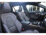 Volvo V60 T6 Plug-in hybrid AWD Plus Dark | Adaptive Cruise & Pilot Assist | Stoelverwarming Voor & Achter | Stuurverwarming | Semi-Elektrische Trekhaak | Verwarmbare Voorruit | Premium Audio by Harman Kardon | 360 Camera |