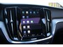 Volvo V60 T6 Plug-in hybrid AWD Plus Dark | Adaptive Cruise & Pilot Assist | Stoelverwarming Voor & Achter | Stuurverwarming | Semi-Elektrische Trekhaak | Verwarmbare Voorruit | Premium Audio by Harman Kardon | 360 Camera |