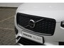 Volvo XC90 T8 455PK Plug-in hybrid AWD Ultra Dark | Luchtvering | High End Bowers&Wilkins Audio | Stoelverwarming Voor & Achter | Stoelventilatie & Massage | Gelamineerde Zijruiten | Panoramisch Schuif-/Kanteldak | Semi-Elektrische Trekhaak | 360º Camera |