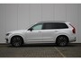 Volvo XC90 T8 455PK Plug-in hybrid AWD Ultra Dark | Luchtvering | High End Bowers&Wilkins Audio | Stoelverwarming Voor & Achter | Stoelventilatie & Massage | Gelamineerde Zijruiten | Panoramisch Schuif-/Kanteldak | Semi-Elektrische Trekhaak | 360º Camera |