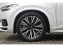 Volvo XC90 T8 455PK Plug-in hybrid AWD Ultra Dark | Luchtvering | High End Bowers&Wilkins Audio | Stoelverwarming Voor & Achter | Stoelventilatie & Massage | Gelamineerde Zijruiten | Panoramisch Schuif-/Kanteldak | Semi-Elektrische Trekhaak | 360º Camera |