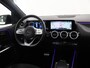 Mercedes-Benz B-klasse 180 Business Solution AMG | Night | Trekhaak | Widescreen Stoelverwarming | Achteruitrijcamera |