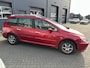 Peugeot 307 1.6  7 pers! Cruise control, Airco, Trekhaak, Nieuwe APK!