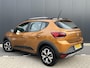 Dacia Sandero Stepway TCe 100 Bi-Fuel Comfort | NAVI | CLIAMTE EN CRUISE CONTROL | 1E EIGENAAR | DEALER ONDERHOUDEN | APPL ECARPLAY EN ANDROID AUTO | DODEHOEK DETECTIE | SENSOREN V+A | CAMERA | ALL SEASONBANDEN |