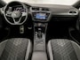 Volkswagen Tiguan 1.5 TSI R-Line 150Pk Automaat (2X R-LINE, PANORAMADAK, ALCANTARA, APPLE CARPLAY, STUUR/STOELVERWARMING, CAMERA, IQ LIGHT, KEYLESS, ADAPTIVE CRUISE, ELEK ACHTERKLEP, NIEUWSTAAT)