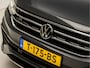 Volkswagen Tiguan 1.5 TSI R-Line 150Pk Automaat (2X R-LINE, PANORAMADAK, ALCANTARA, APPLE CARPLAY, STUUR/STOELVERWARMING, CAMERA, IQ LIGHT, KEYLESS, ADAPTIVE CRUISE, ELEK ACHTERKLEP, NIEUWSTAAT)