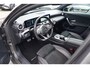Mercedes-Benz A-klasse 180 d Business Solution AMG | Panorama | Sfeerverlichting | Camera | Leder/Alcantara | AMG PAKKET | LED |