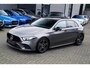 Mercedes-Benz A-klasse 180 d Business Solution AMG | Panorama | Sfeerverlichting | Camera | Leder/Alcantara | AMG PAKKET | LED |